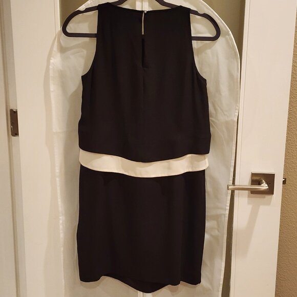Excellent!!| US SZ 0| Banana Republic: Black&White Sleeveless Pleated A-line Dre - Picture 12 of 12